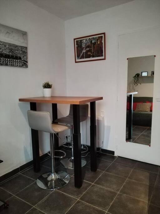Appartement Le Petit Charrier à Aix-en-Provence Extérieur photo